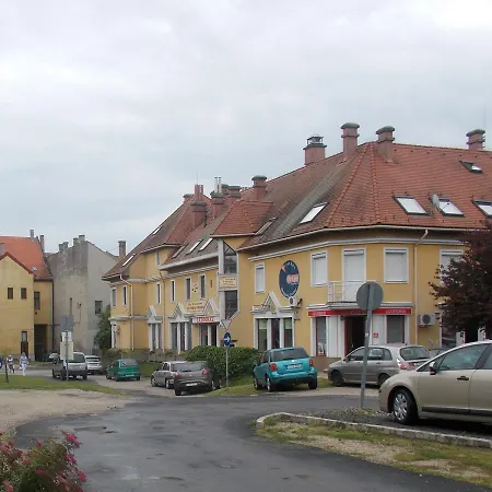 Joel Swiss Keszthely