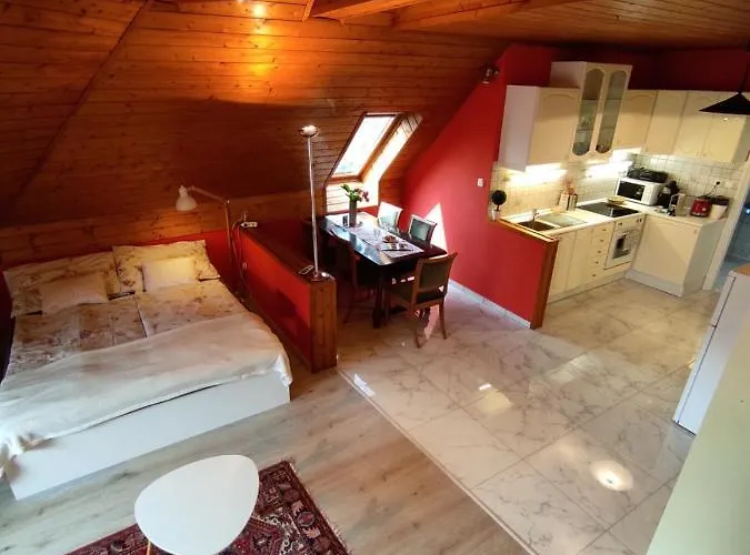 Joel Swiss Apartment Keszthely